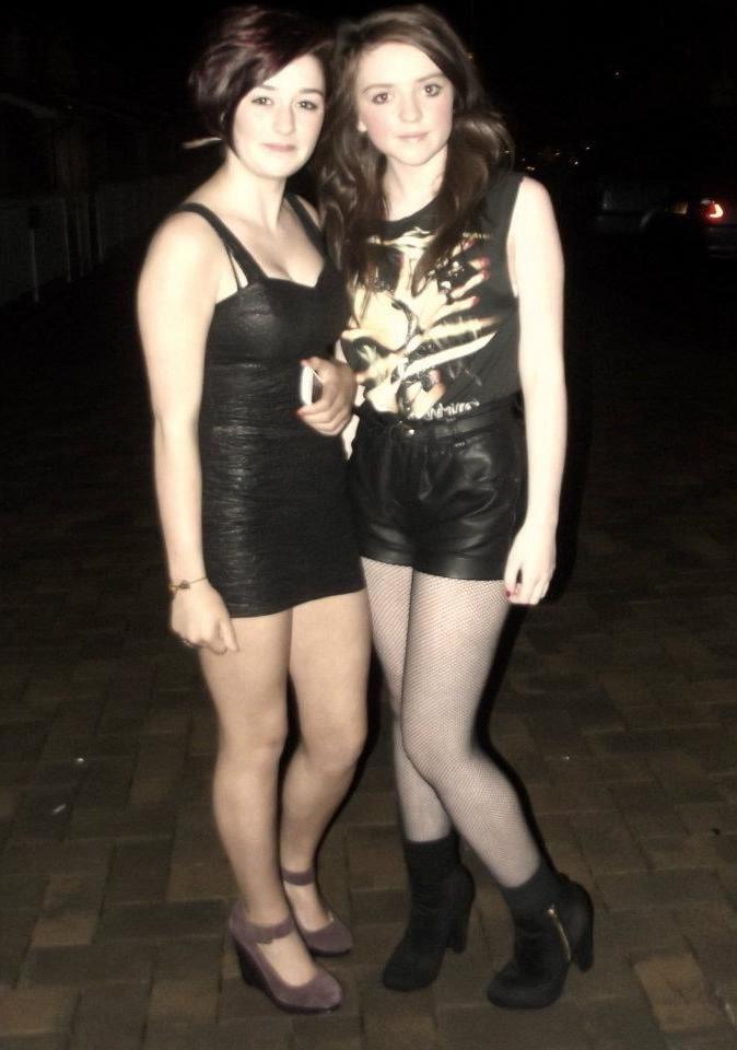 25P sexy babes in tights pantyhose nylons 165