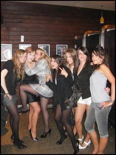 25P sexy babes in tights pantyhose nylons 165