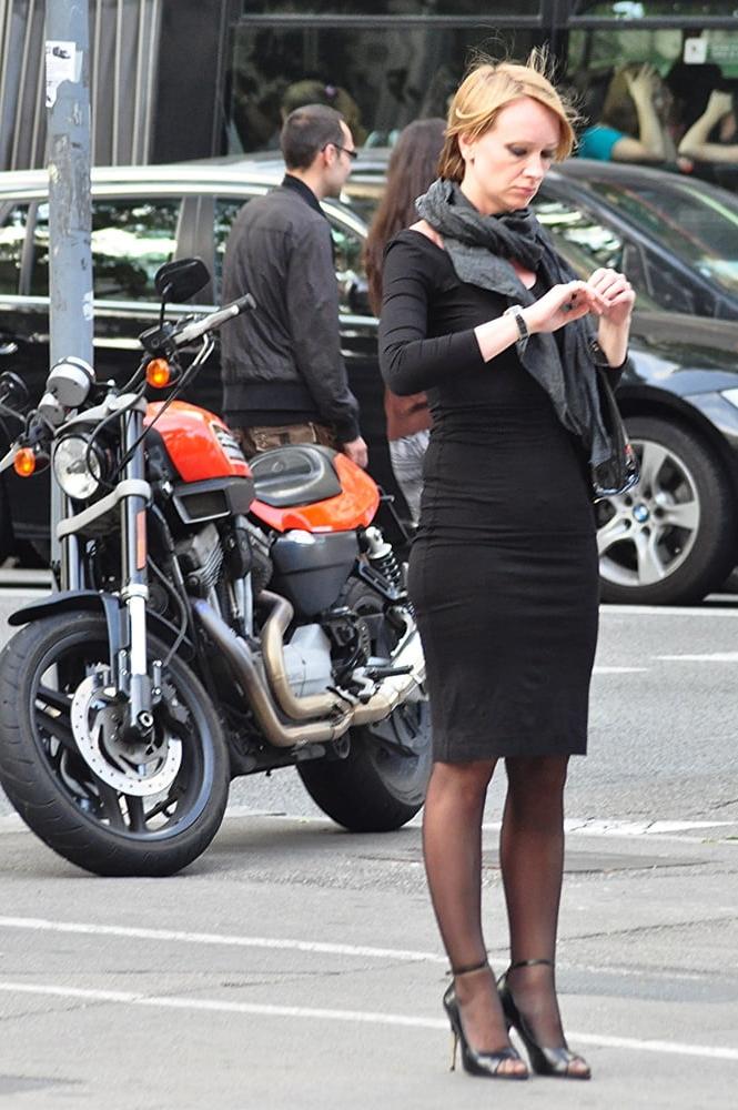 25P street pantyhose 2