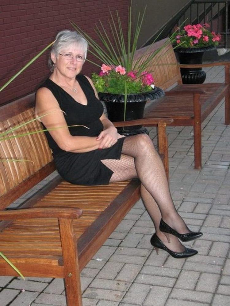 25P PANTYHOSE AMATEURS 304