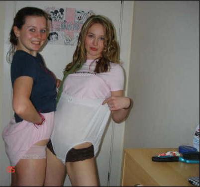 25P sexy babes in tights pantyhose nylons 160