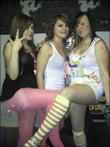 25P sexy babes in tights pantyhose nylons 160