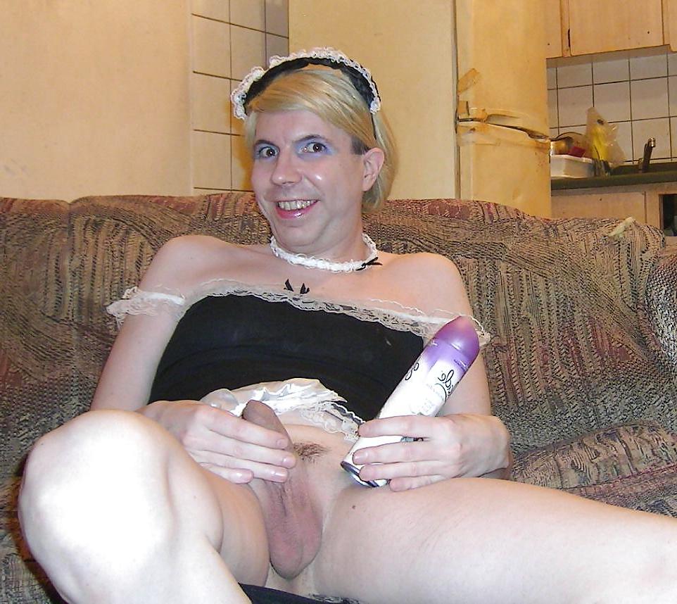 25P Tranny lily annie: FRENCH MAID