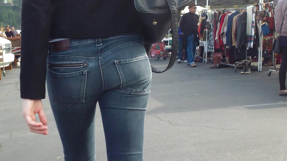 25P Sexy tall teen butt & ass in blue jeans