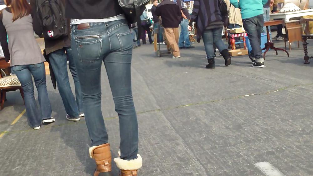 25P Sexy tall teen butt & ass in blue jeans