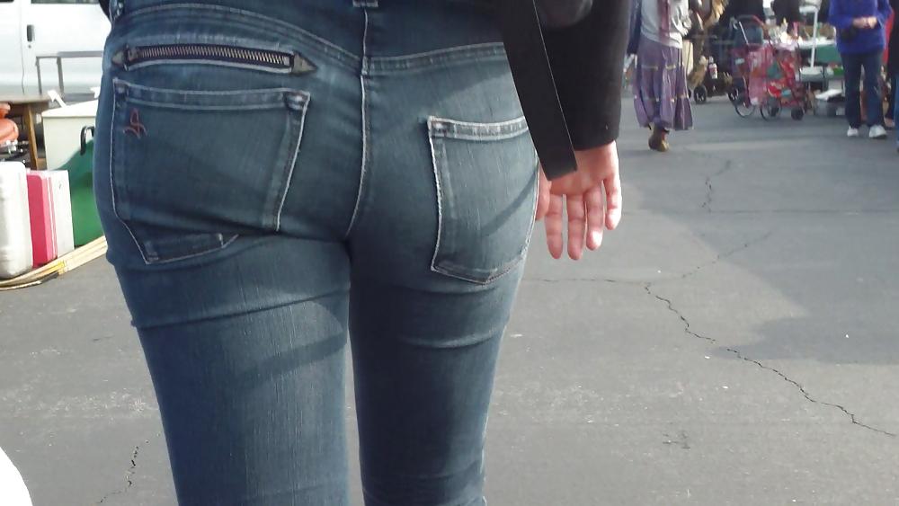25P Sexy tall teen butt & ass in blue jeans