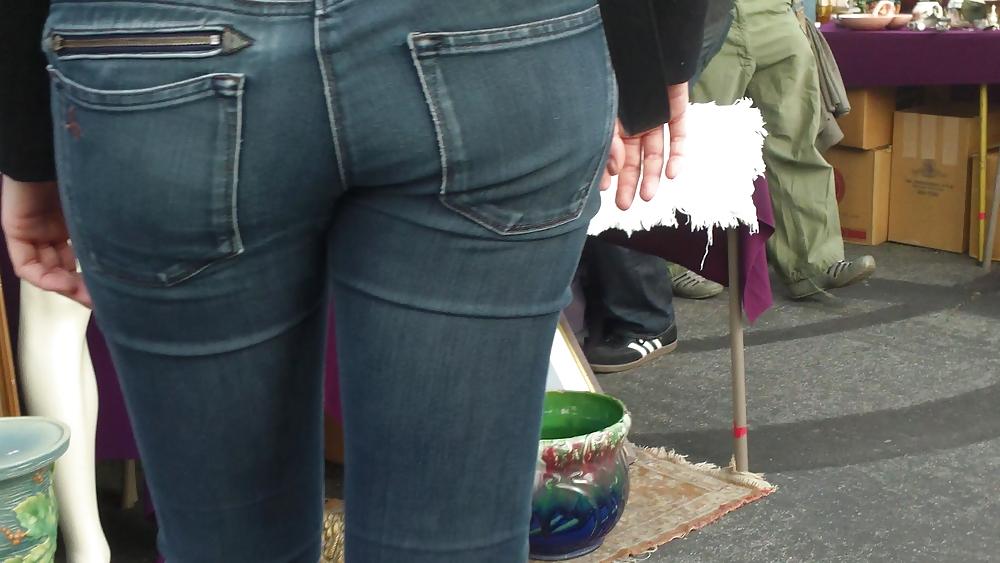 25P Sexy tall teen butt & ass in blue jeans