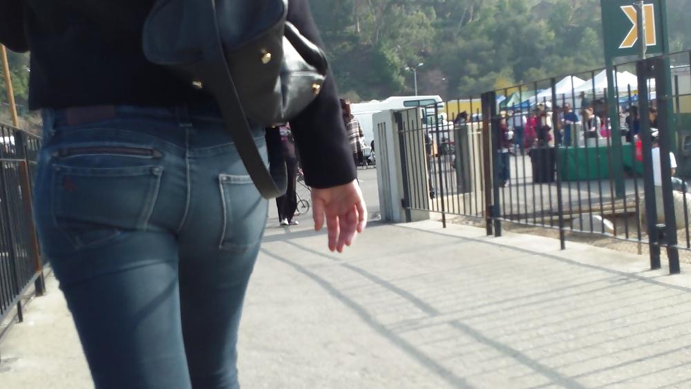 25P Sexy tall teen butt & ass in blue jeans