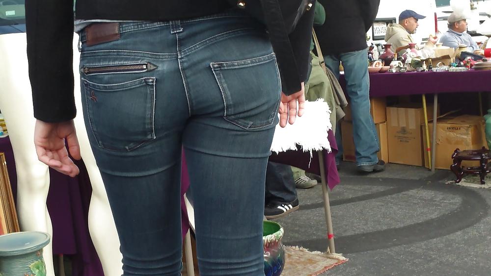25P Sexy tall teen butt & ass in blue jeans