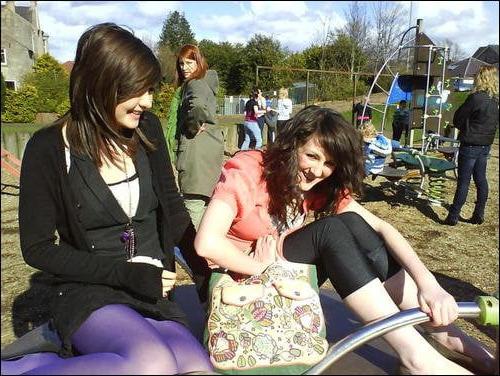 25P sexy babes in tights pantyhose nylons 154