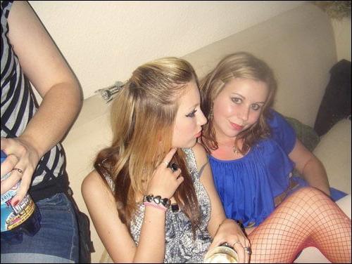 25P sexy babes in tights pantyhose nylons 154