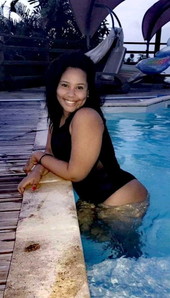 25P There Is Nothing Sexier Than A Woman In A Swimsuit 17