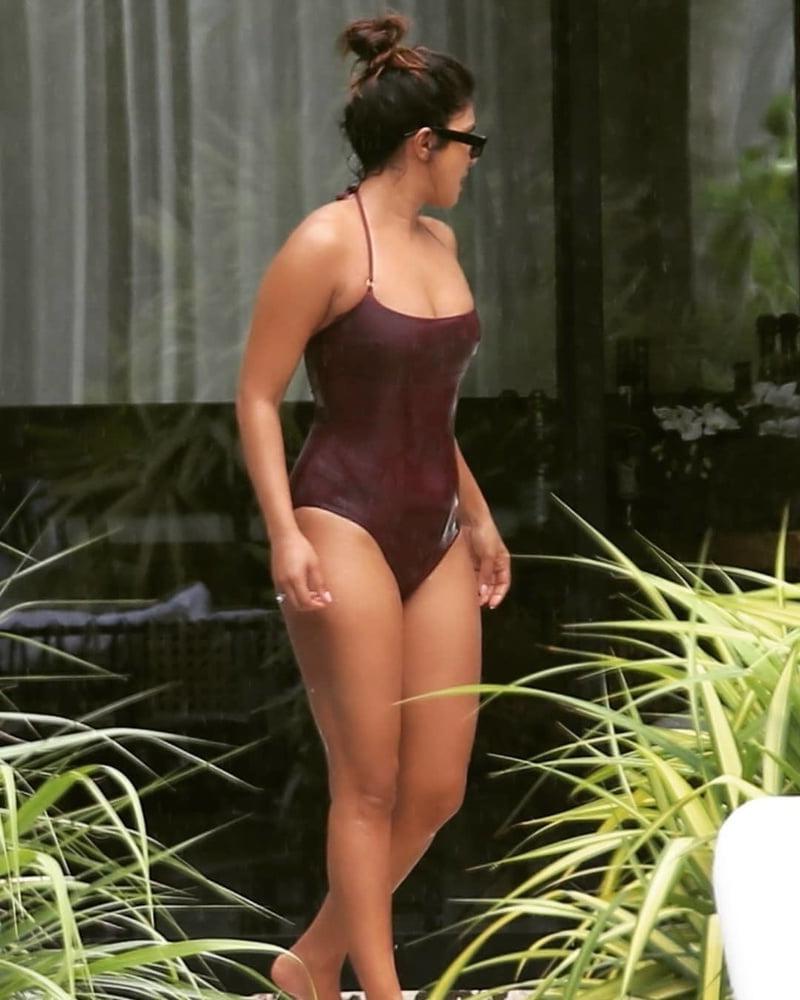 25P There Is Nothing Sexier Than A Woman In A Swimsuit 17