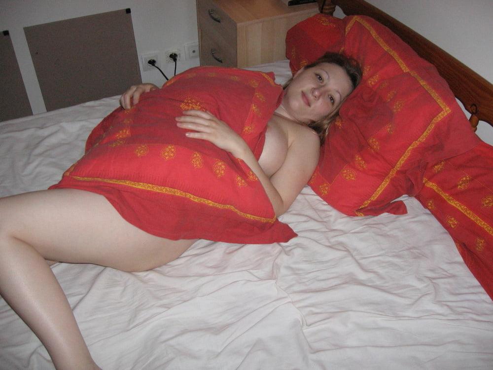25P Women Need Exposure 812 - French Preggo