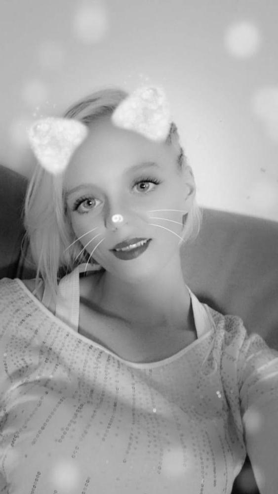 21P French slut