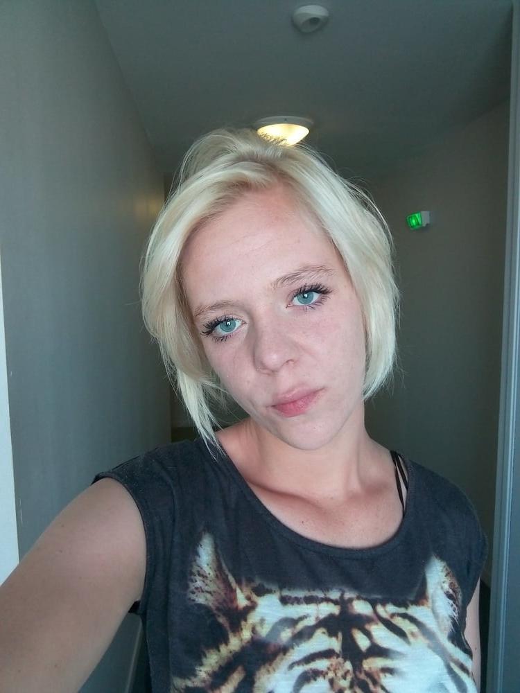 21P French slut