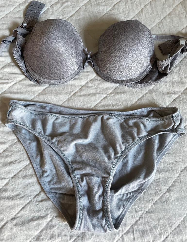 25P Her Dirty Panties