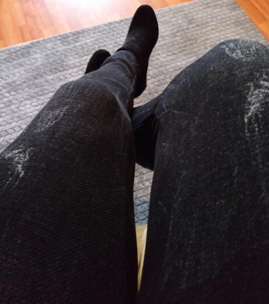 12P Dirty Dawns Sleek Legs and Feet.