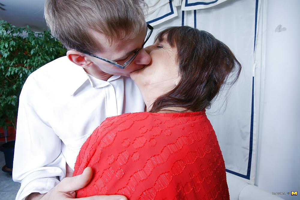 25P Old grandma Dirty grandma Horny grandma and kinky secret 3