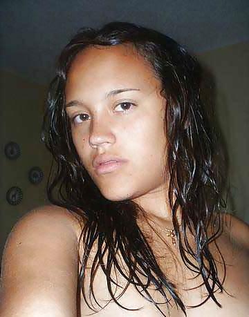 8P Hawaiian chick asking for it