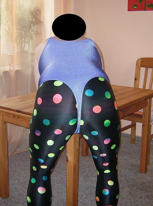 11P Swimsuit badeanzug und leggins