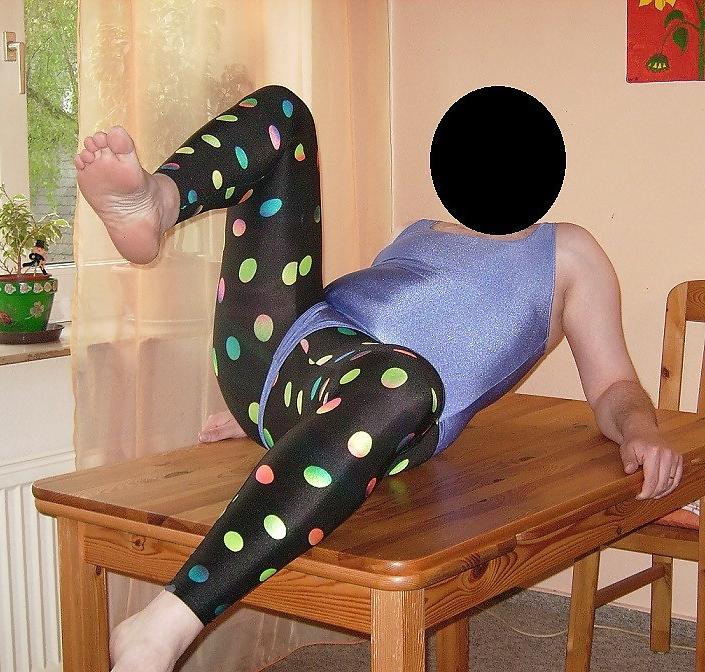 11P Swimsuit badeanzug und leggins