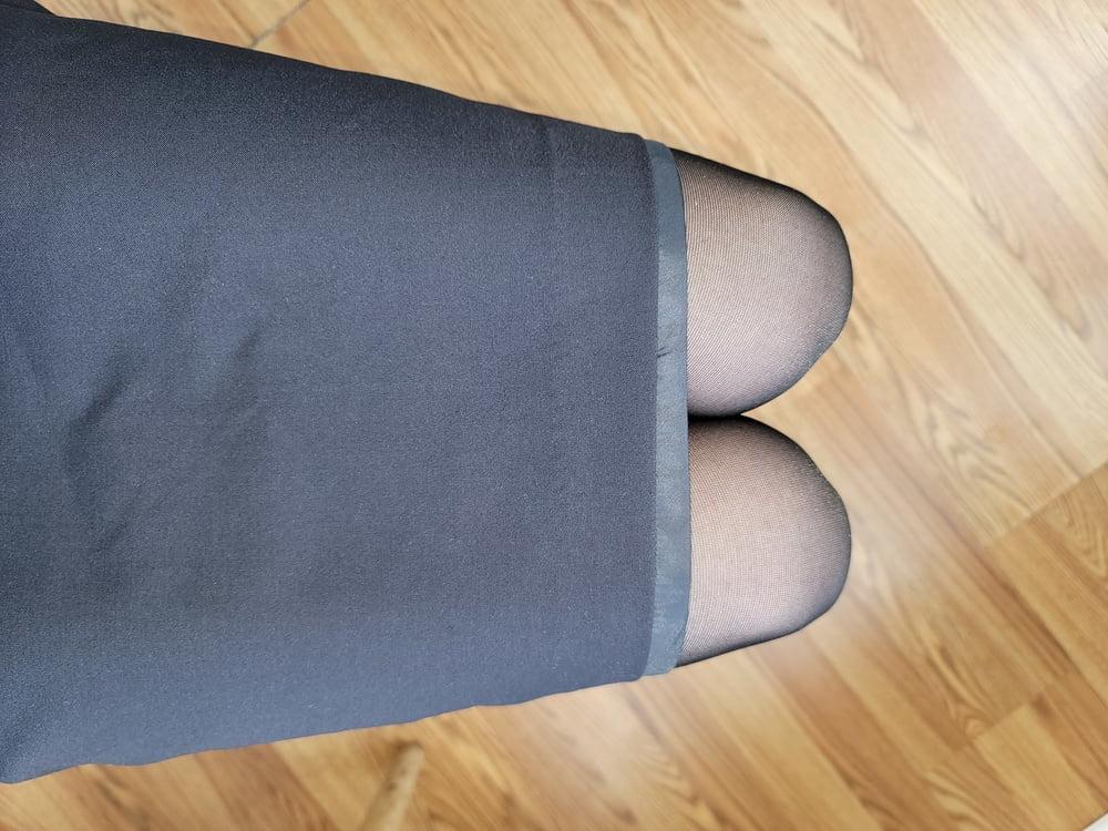 25P Flight Attendant Skirt with Sliky lining and Pantyhose