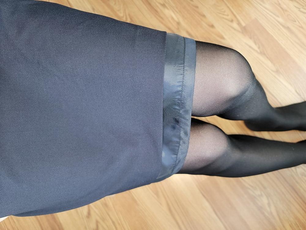 25P Flight Attendant Skirt with Sliky lining and Pantyhose