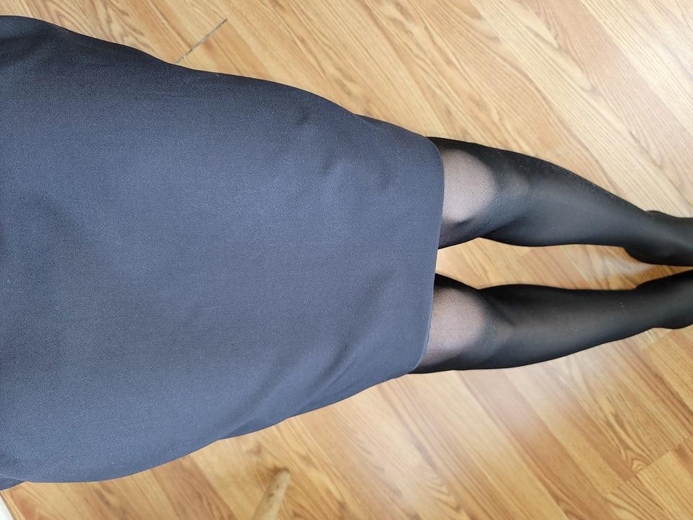 25P Flight Attendant Skirt with Sliky lining and Pantyhose