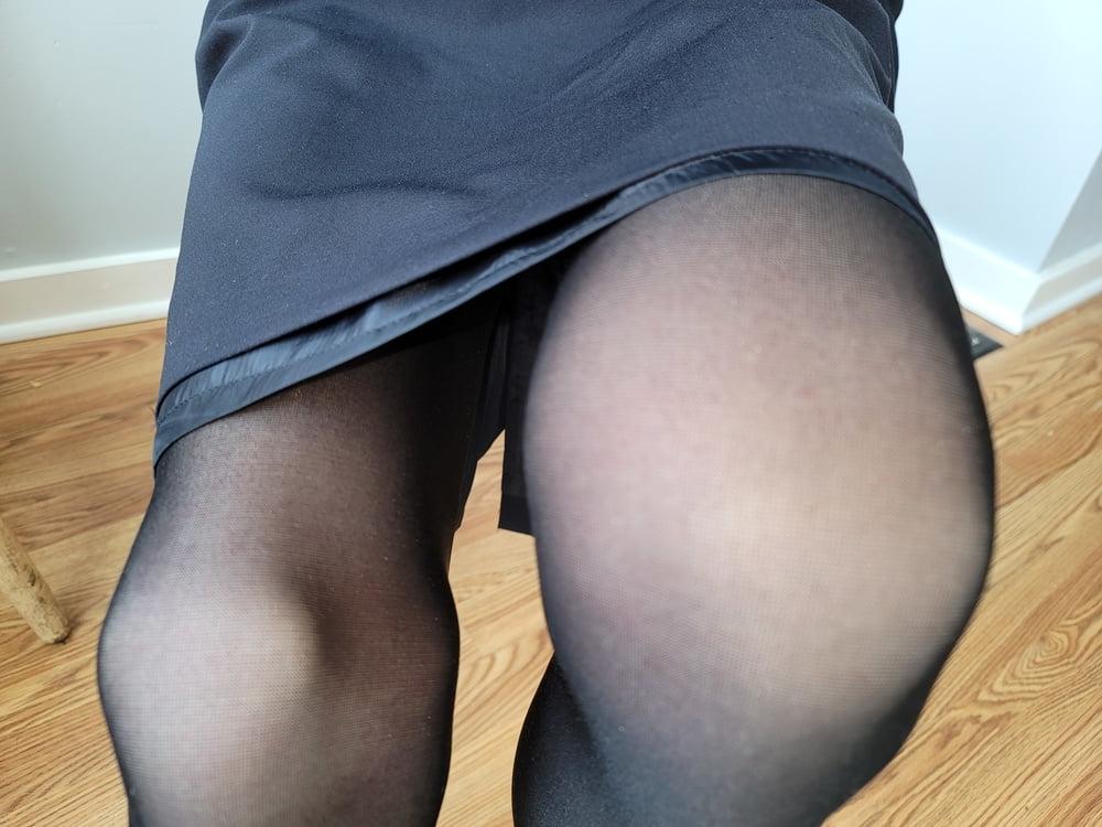 25P Flight Attendant Skirt with Sliky lining and Pantyhose