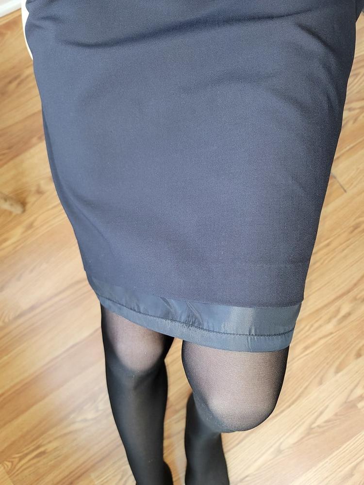 25P Flight Attendant Skirt with Sliky lining and Pantyhose
