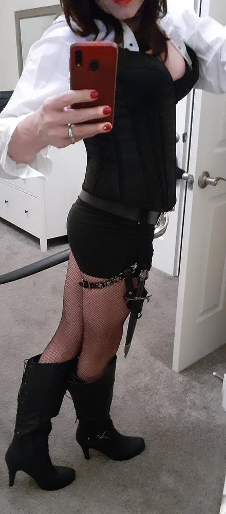 8P Pirate costume