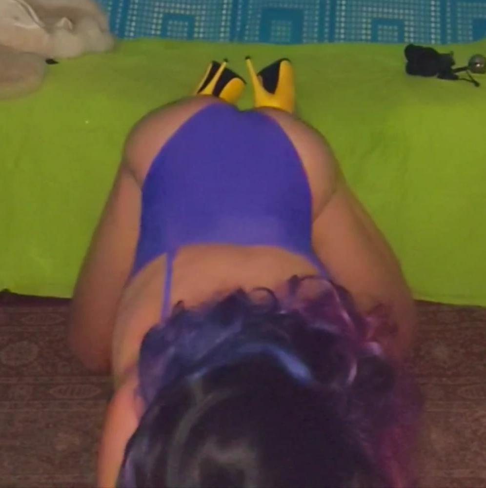 25P Purple swimsuit and wand album