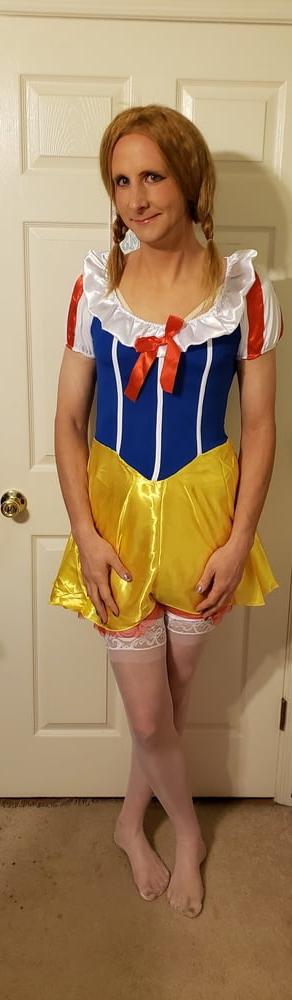 25P It's almost holloween! TIme to dress up