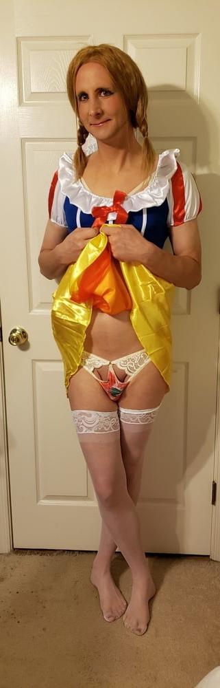 25P It's almost holloween! TIme to dress up