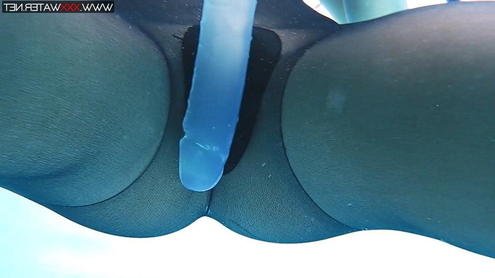 25P Diana Kalgotkina Pt.2 UnderWaterShow with Dildo