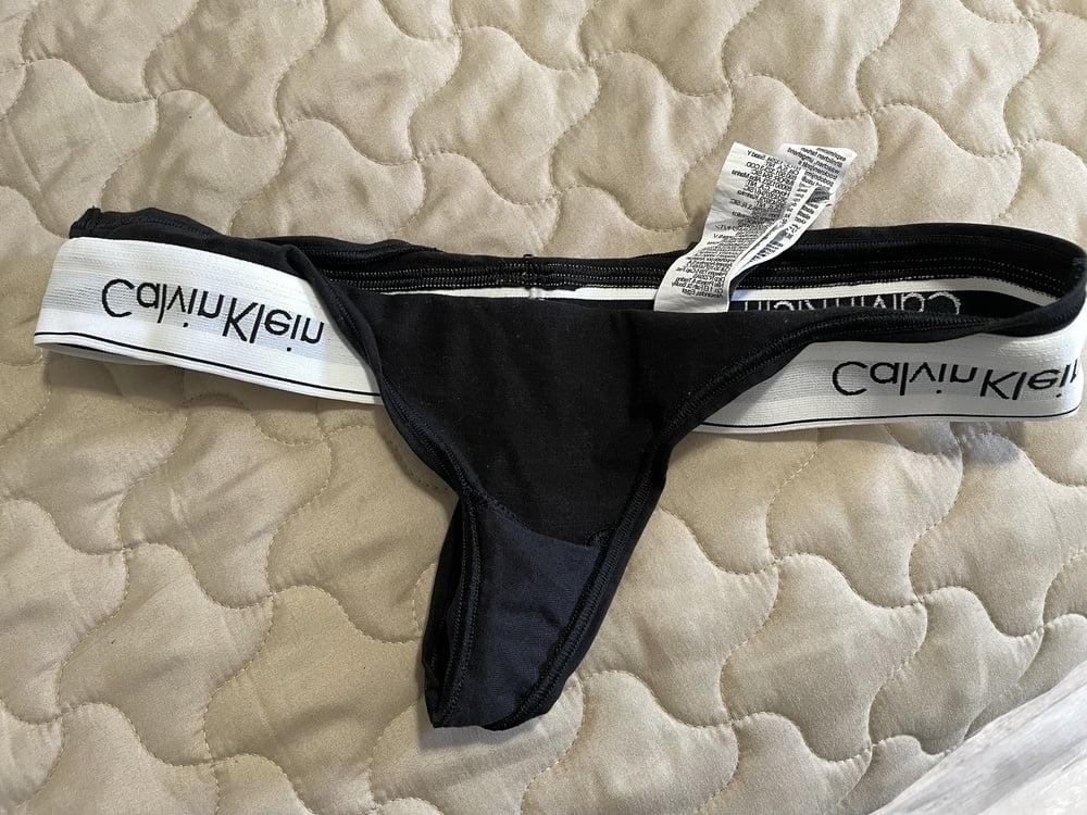 25P Wife's dirty panties