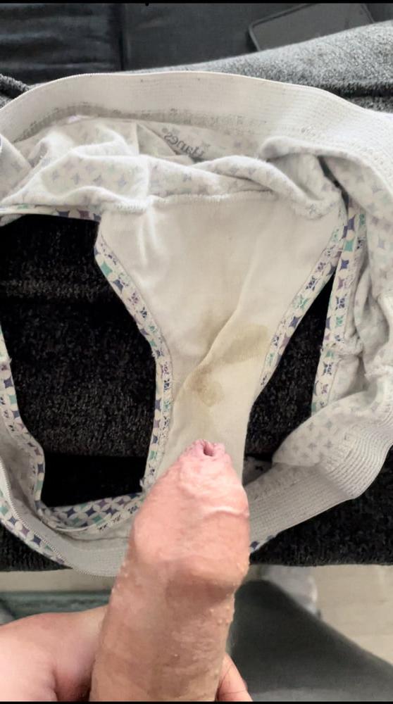 25P Wife's dirty panties