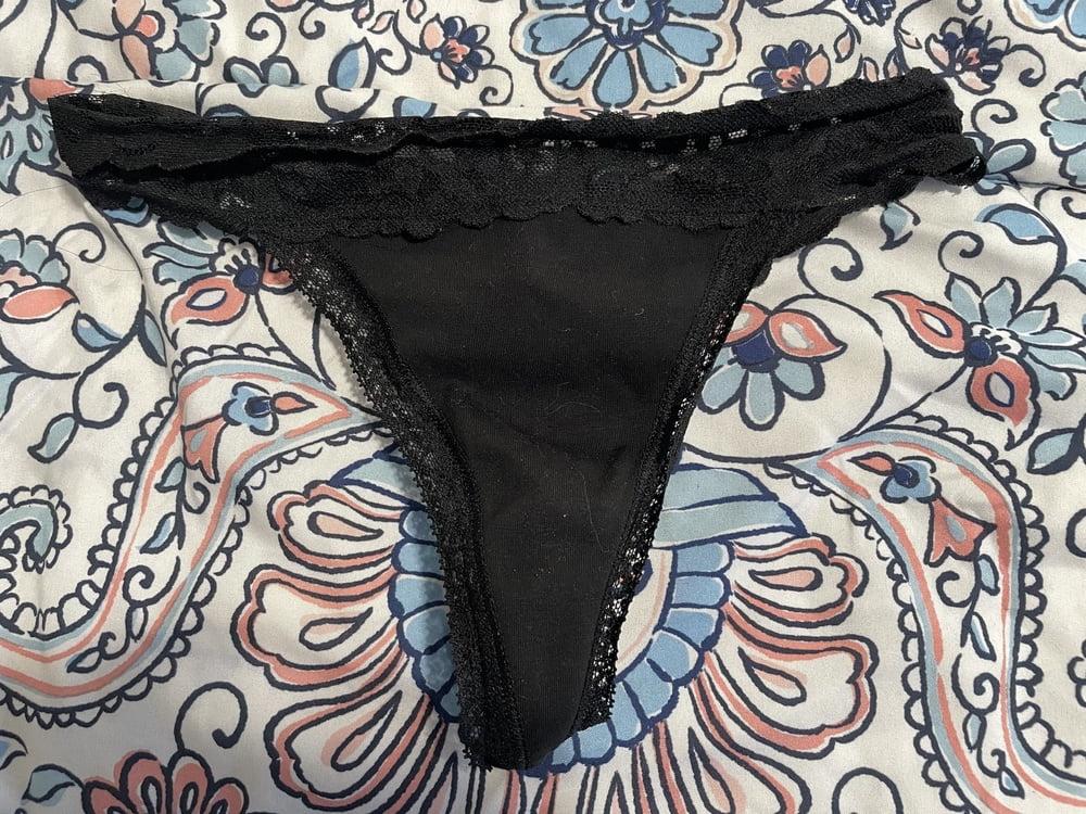 25P Wife's dirty panties