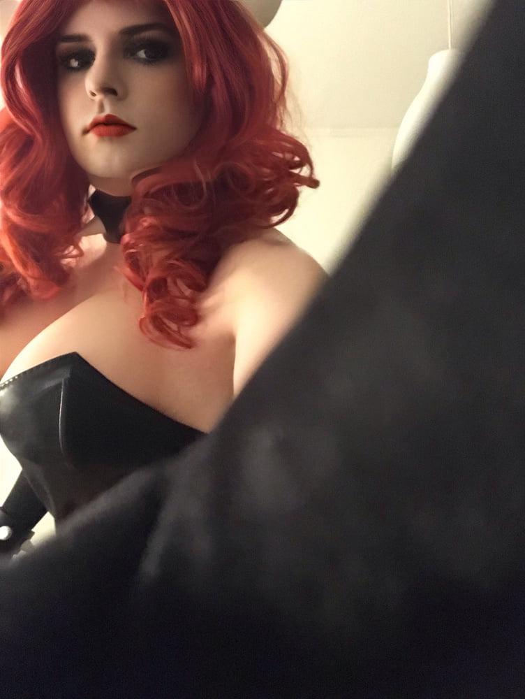 25P Bowsette Cosplay