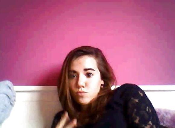 18P CHATROULETTE PUSSYS - COMMENT DIRTY