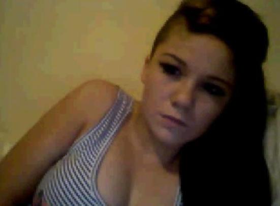 18P CHATROULETTE PUSSYS - COMMENT DIRTY