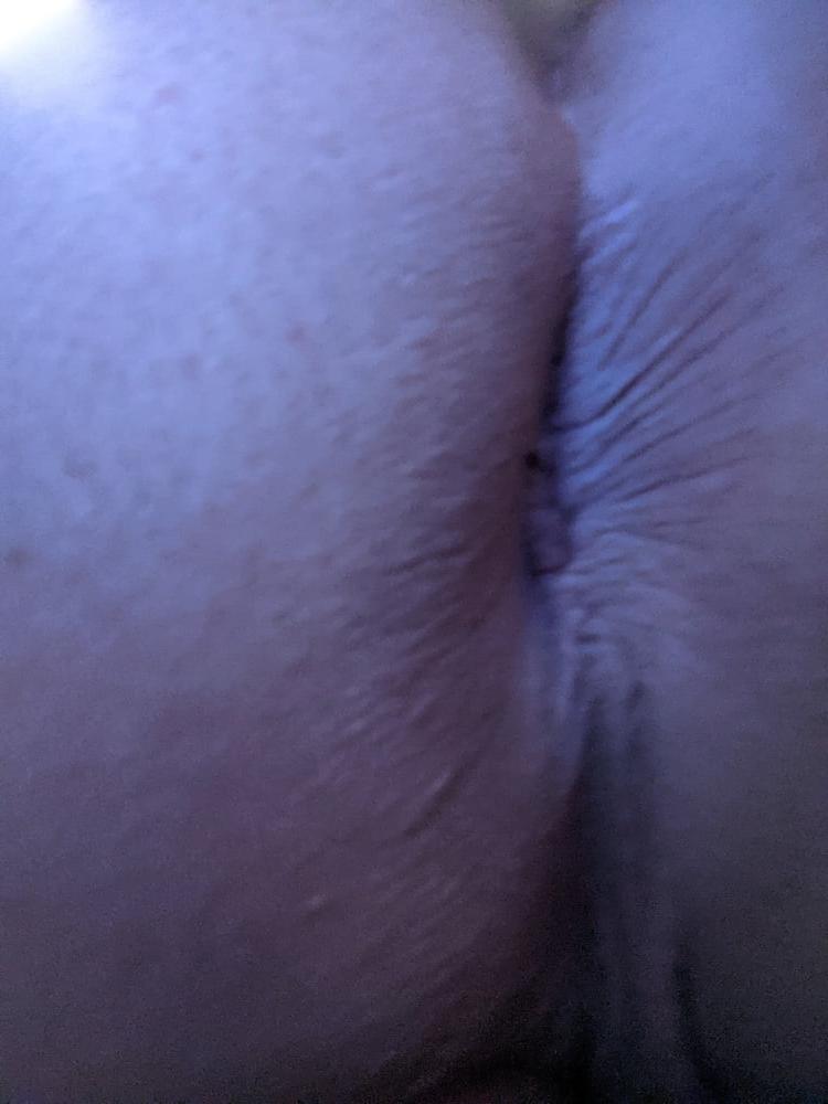 17P Ass Pictures #2 still need a dick destroing it!