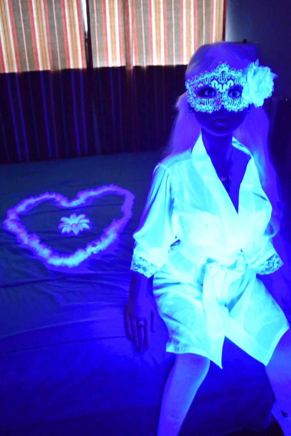 17P Nina's blacklight