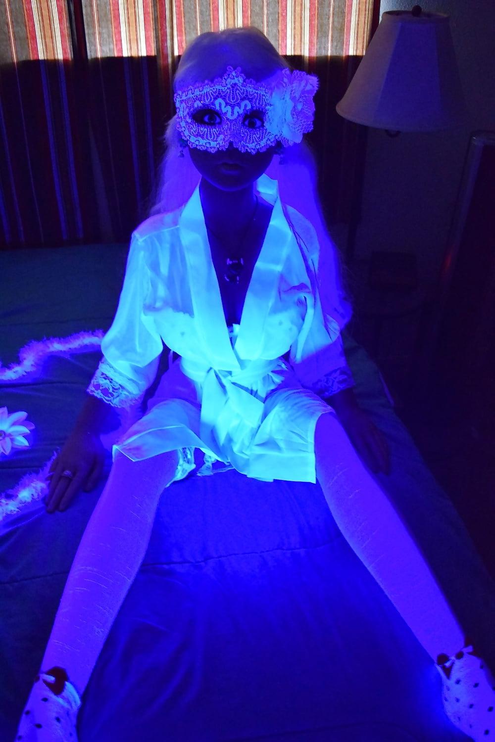 17P Nina's blacklight
