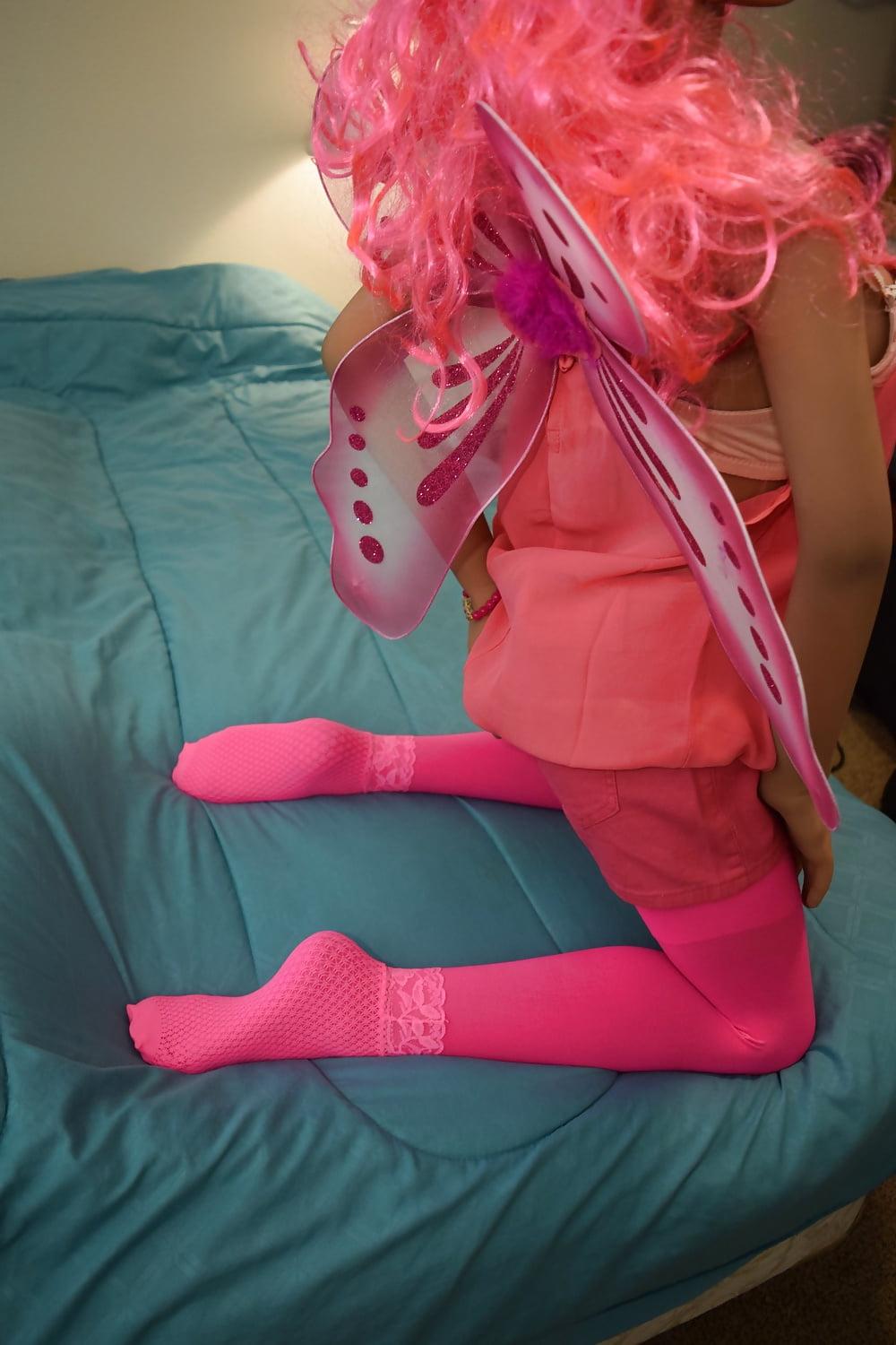 24P Nina's pink wings!
