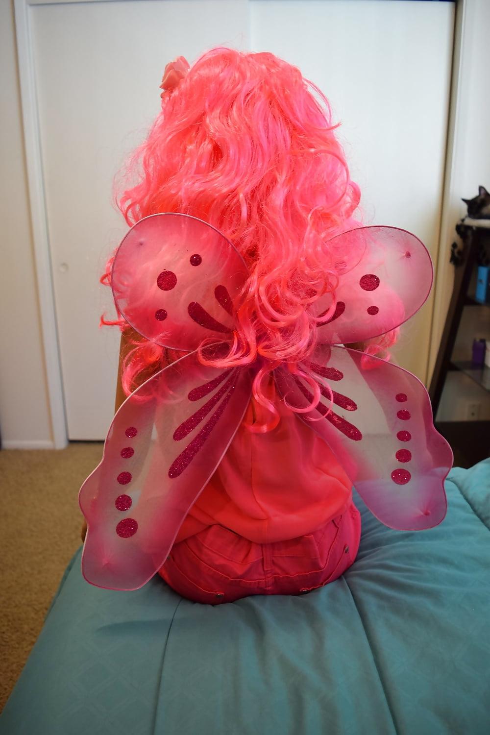 24P Nina's pink wings!