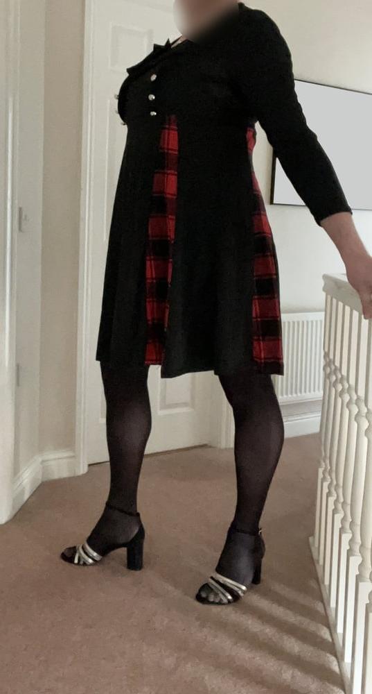 10P Tartan dress pics