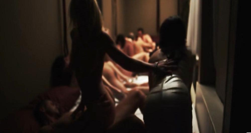 25P SexClub