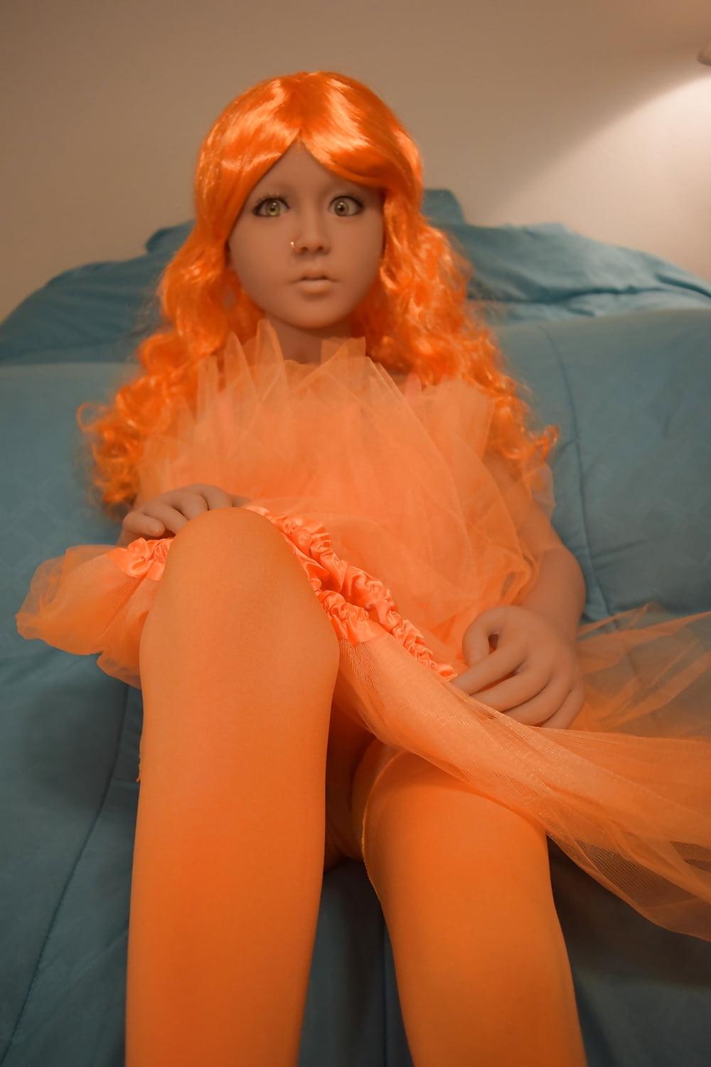 25P Nina's orange dream